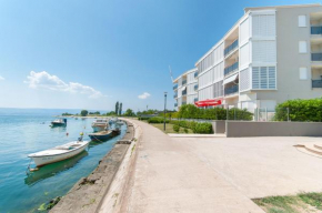 AP 6+2 in one of the most luxury building in Omis